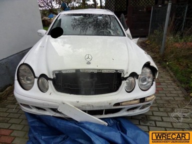 Купить Mercedes-Benz E-Klasse E 200 CDI Classic, 2.1, 2003 года с пробегом, цена 0 руб., id 12197