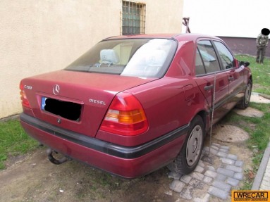 Купить Mercedes-Benz C-Klasse C 200 D Classic, 2.0, 1995 года с пробегом, цена 1592 руб., id 12209