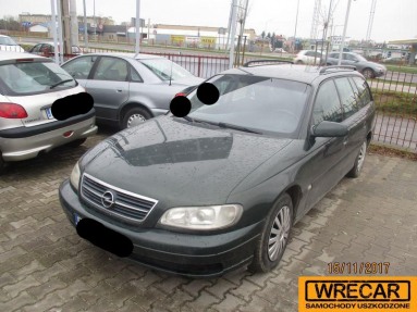 Купить Opel Omega, 2.2, 2001 года с пробегом, цена 8097 руб., id 12236