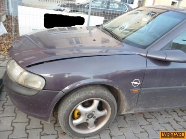 Купить Opel Vectra, 1.6, 1996 года с пробегом, цена 0 руб., id 12329