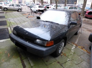 Купить Mazda 323, 1.6, 1993 года с пробегом, цена 1592 руб., id 12335