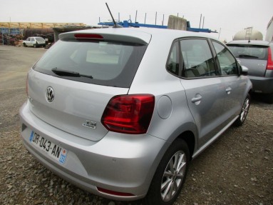 Купить Volkswagen Polo, 1.2, 2015 года с пробегом, цена 531487 руб., id 12412