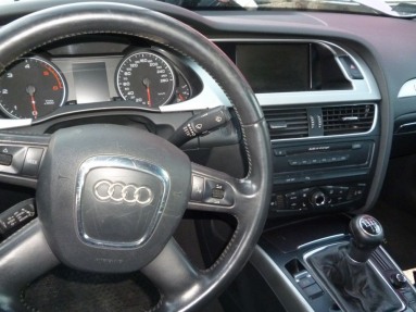 Купить Audi A4, 2.0, 2008 года с пробегом, цена 158823 руб., id 12461