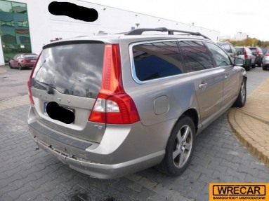 Купить Volvo V70, 2.0, 2012 года с пробегом, цена 150726 руб., id 12495