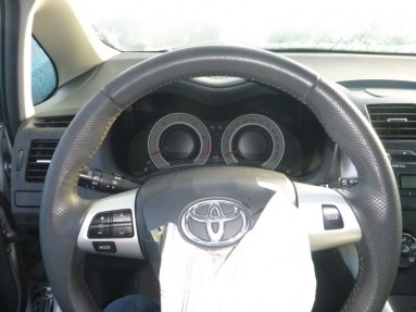 Купить Toyota Auris, 1.4, 2012 года с пробегом, цена 69688 руб., id 12629