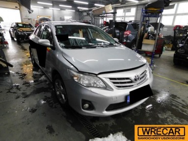 Купить Toyota Corolla, 1.6, 2011 года с пробегом, цена 3183 руб., id 12763