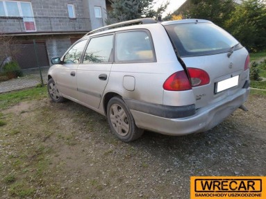 Купить Toyota Avensis, 2.0, 2000 года с пробегом, цена 0 руб., id 12813