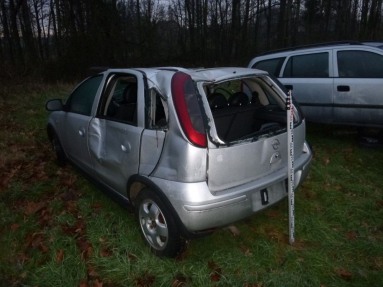 Купить Opel Corsa, 1.2, 2003 года с пробегом, цена 11280 руб., id 12830