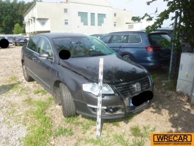Купить Volkswagen Passat, 2.0, 2006 года с пробегом, цена 37232 руб., id 12869