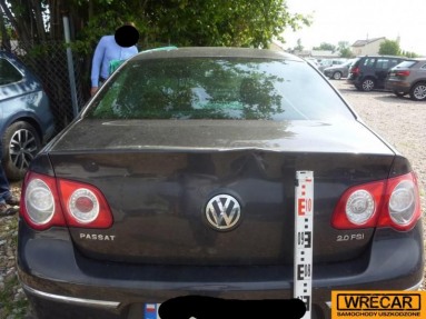 Купить Volkswagen Passat, 2.0, 2006 года с пробегом, цена 37232 руб., id 12869