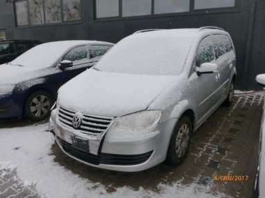 Купить Volkswagen Touran, 1.9, 2008 года с пробегом, цена 165259 руб., id 12877