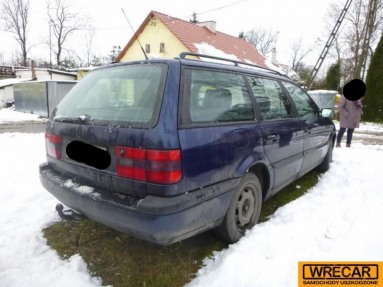 Купить Volkswagen Passat Variant 2.0 GL, 2.0, 1996 года с пробегом, цена 1592 руб., id 12935