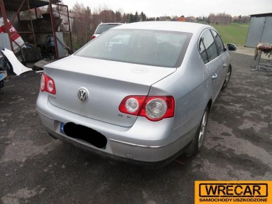Купить Volkswagen Passat, 2.0, 2005 года с пробегом, цена 48581 руб., id 12959