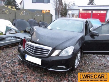 Купить Mercedes-Benz E 220 212 Avantgarde, 2.1, 2009 года с пробегом, цена 181522 руб., id 12972