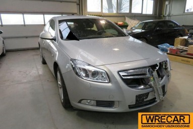 Купить Opel Insignia, 2.0, 2012 года с пробегом, цена 282006 руб., id 13001