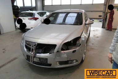 Купить Opel Insignia, 2.0, 2012 года с пробегом, цена 282006 руб., id 13001