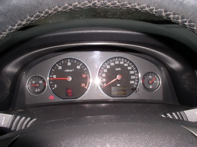 Купить Opel Signum, 1.9, 2004 года с пробегом, цена 32387 руб., id 13011