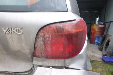 Купить Toyota Yaris, 1.4, 2004 года с пробегом, цена 1592 руб., id 13040