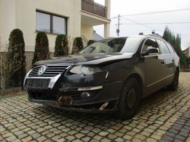 Купить Volkswagen Passat, 2.0, 2009 года с пробегом, цена 37232 руб., id 13132