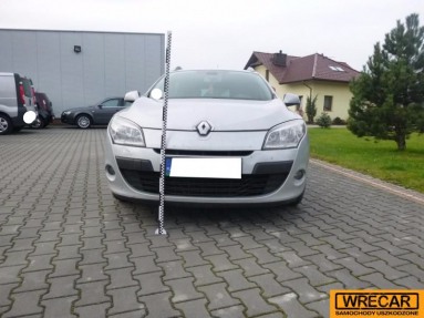 Купить Renault Megane, 1.6, 2010 года с пробегом, цена 103668 руб., id 13172