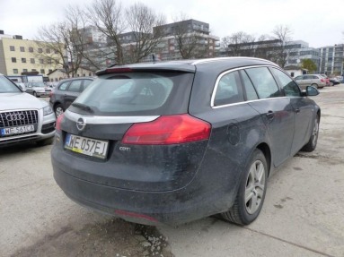 Купить Opel Insignia, 2.0, 2012 года с пробегом, цена 460899 руб., id 13198