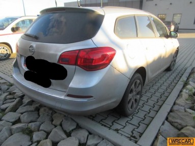 Купить Opel Astra, 1.7, 2014 года с пробегом, цена 149065 руб., id 13206