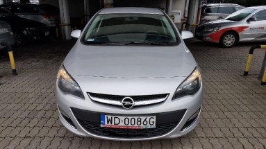 Купить Opel Astra, 1.7, 2013 года с пробегом, цена 374394 руб., id 13250
