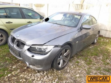 Купить BMW 3 330i Coupe, 3.0, 2007 года с пробегом, цена 212318 руб., id 13280