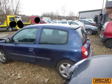 Купить Renault Clio, 1.1, 2001 года с пробегом, цена 6436 руб., id 13283