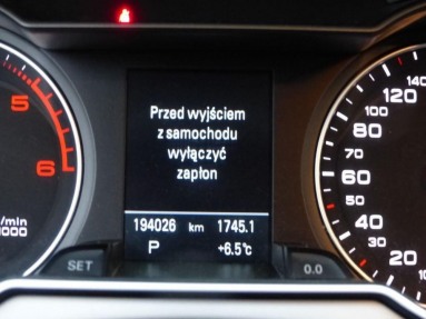 Купить Audi A4, 2.0, 2013 года с пробегом, цена 886503 руб., id 13289