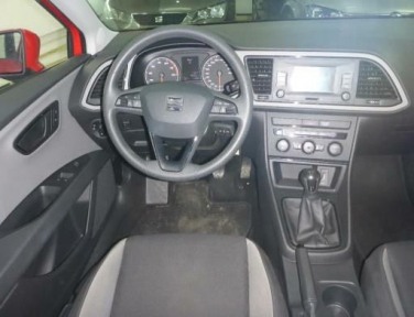 Купить SEAT Leon, 1.2, 2015 года с пробегом, цена 761728 руб., id 13306