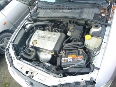 Купить Opel Vectra, 1.6, 2000 года с пробегом, цена 1592 руб., id 13342