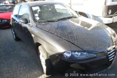 Купить Alfa Romeo 147, 2.0, 2005 года с пробегом, цена 73910 руб., id 13359