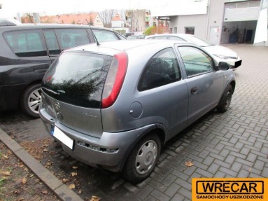 Купить Opel Corsa, 1.2, 2005 года с пробегом, цена 1592 руб., id 13374