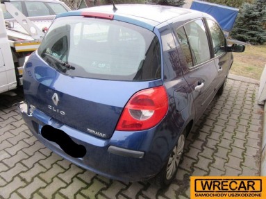 Купить Renault Clio, 1.1, 2006 года с пробегом, цена 14602 руб., id 13409