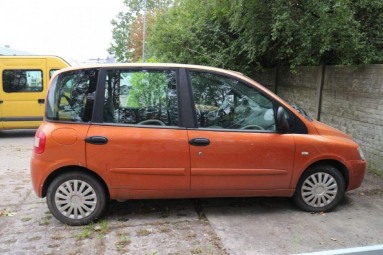 Купить Fiat Multipla, 1.9, 2005 года с пробегом, цена 42076 руб., id 13424