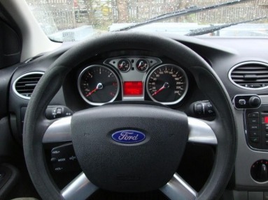 Купить Ford Focus, 1.6, 2009 года с пробегом, цена 170173 руб., id 13437