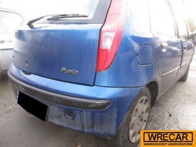 Купить Fiat Punto, 1.2, 2003 года с пробегом, цена 3183 руб., id 13467