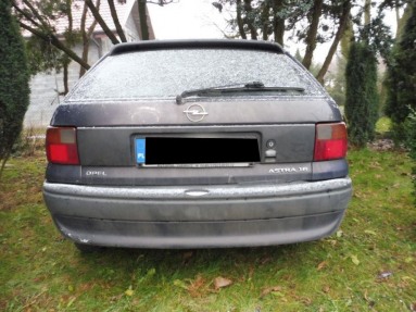 Купить Opel Astra, 1.6, 1996 года с пробегом, цена 3183 руб., id 13476