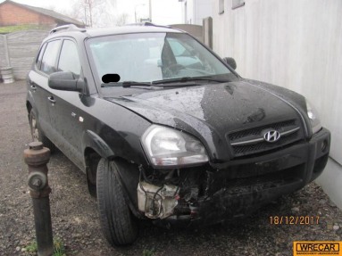 Купить Hyundai Tucson, 2.0, 2005 года с пробегом, цена 1592 руб., id 13520