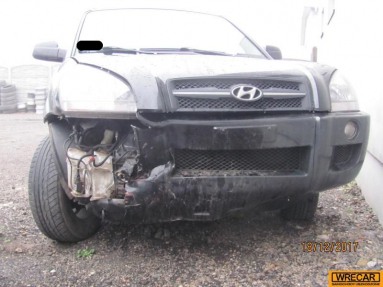 Купить Hyundai Tucson, 2.0, 2005 года с пробегом, цена 1592 руб., id 13520