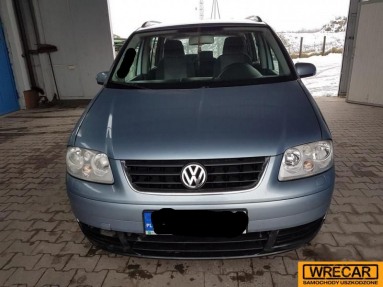 Купить Volkswagen Touran, 1.9, 2006 года с пробегом, цена 35640 руб., id 13596