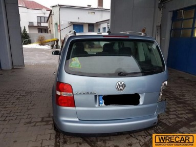 Купить Volkswagen Touran, 1.9, 2006 года с пробегом, цена 35640 руб., id 13596