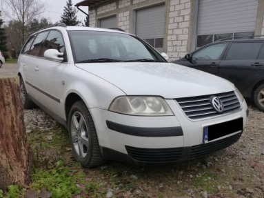 Купить Volkswagen Passat, 1.9, 2001 года с пробегом, цена 3183 руб., id 13608