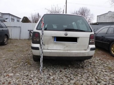 Купить Volkswagen Passat, 1.9, 2001 года с пробегом, цена 3183 руб., id 13608
