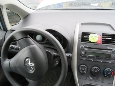 Купить Toyota Auris, 1.3, 2009 года с пробегом, цена 3183 руб., id 13639