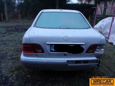 Купить Mercedes-Benz E-Klasse E 290 TD Elegance, 2.9, 1997 года с пробегом, цена 16194 руб., id 13666