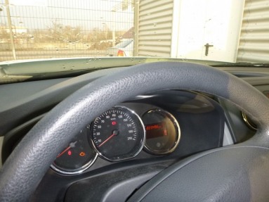 Купить Dacia Logan, 1.1, 2013 года с пробегом, цена 3183 руб., id 13688