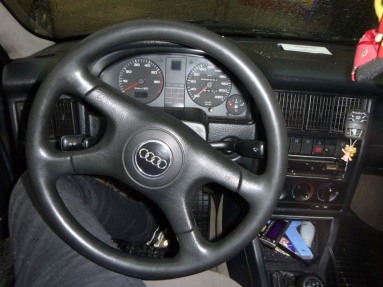 Купить Audi 80, 1.9, 1992 года с пробегом, цена 1592 руб., id 13718