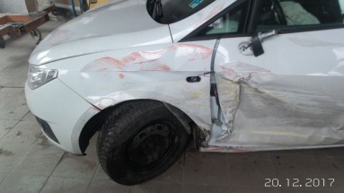 Купить SEAT Ibiza, 1.4, 2011 года с пробегом, цена 19446 руб., id 13747